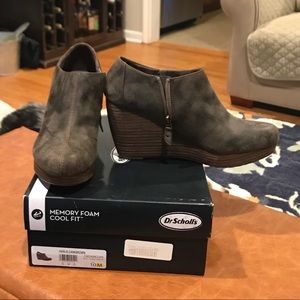 Dr. Scholl’s Wedge Bootie, Size 10